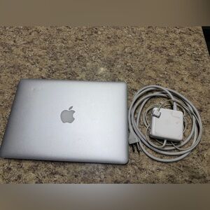 MacBook Pro A1502